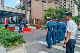 实力已不允许低调？蓉城内部人士愁苦：成了众矢之的，就不好耍了